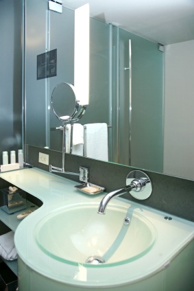 glass bathroom sinks